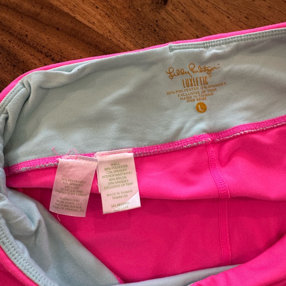 Lilly Pulitzer Luxletic vibrant neon pink crop leggings. Size L - Picture 3 of 9